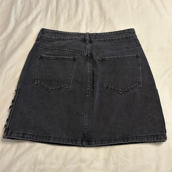 PacSun Dark Gray Mini Skirt with Side Lacing - Picture 3 of 7
